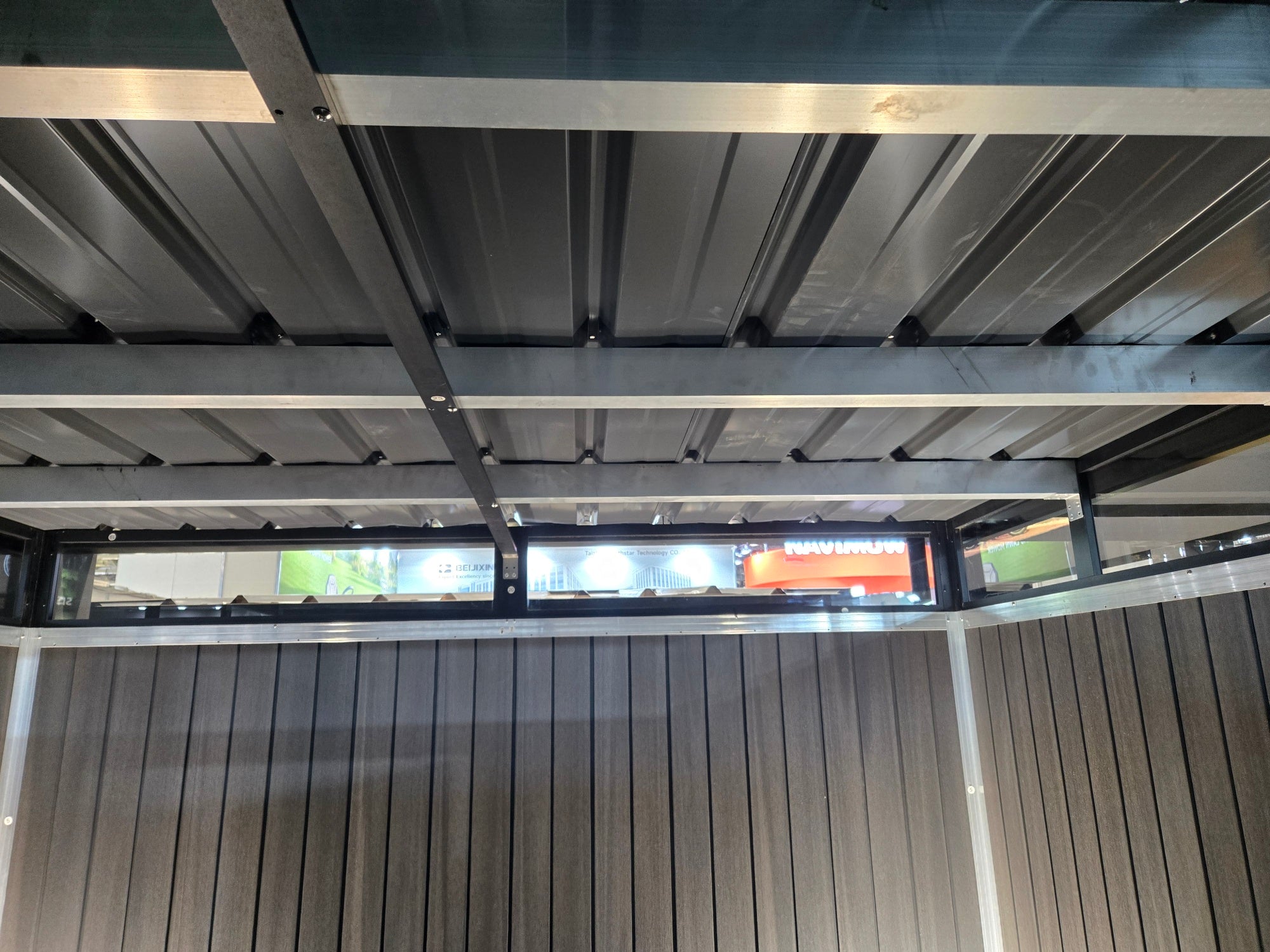 WPC Gartenhaus Cella 77 – Kompaktes Gartenhaus modern